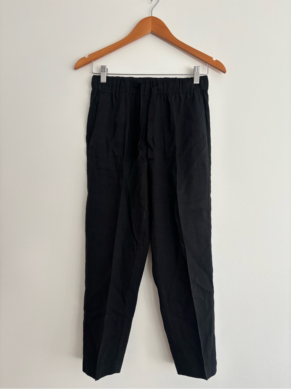 Babaton Black Elastic-Waist Linen Blend Pants